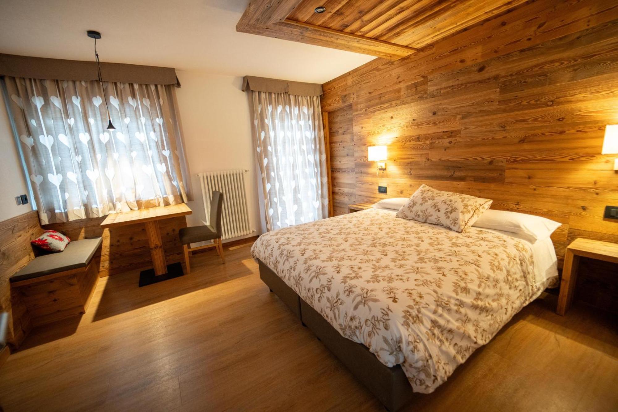B&B Bucaneve วีโก ดี ฟาสซา ภายนอก รูปภาพ