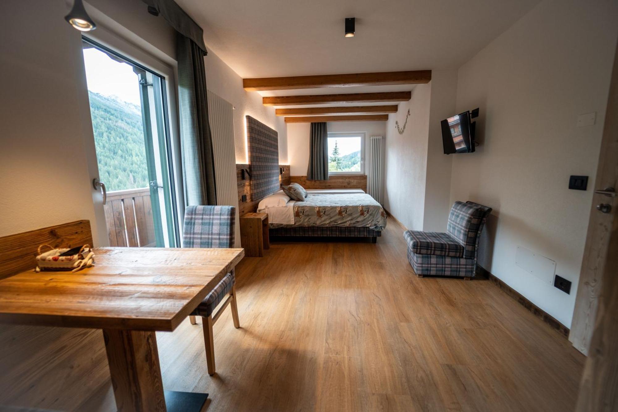 B&B Bucaneve วีโก ดี ฟาสซา ภายนอก รูปภาพ